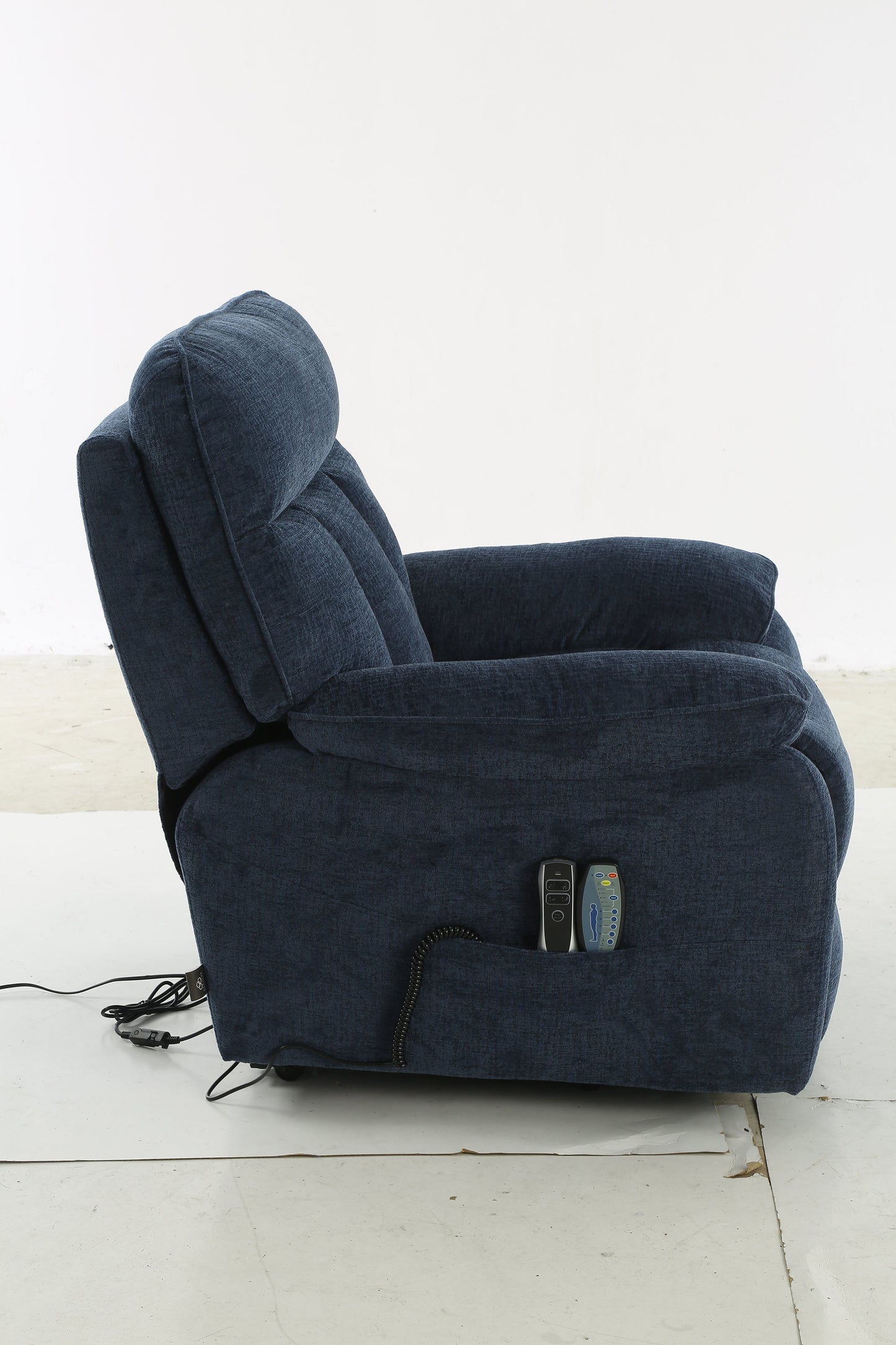 Cornwall Rise and Recline Massage Chair Blue