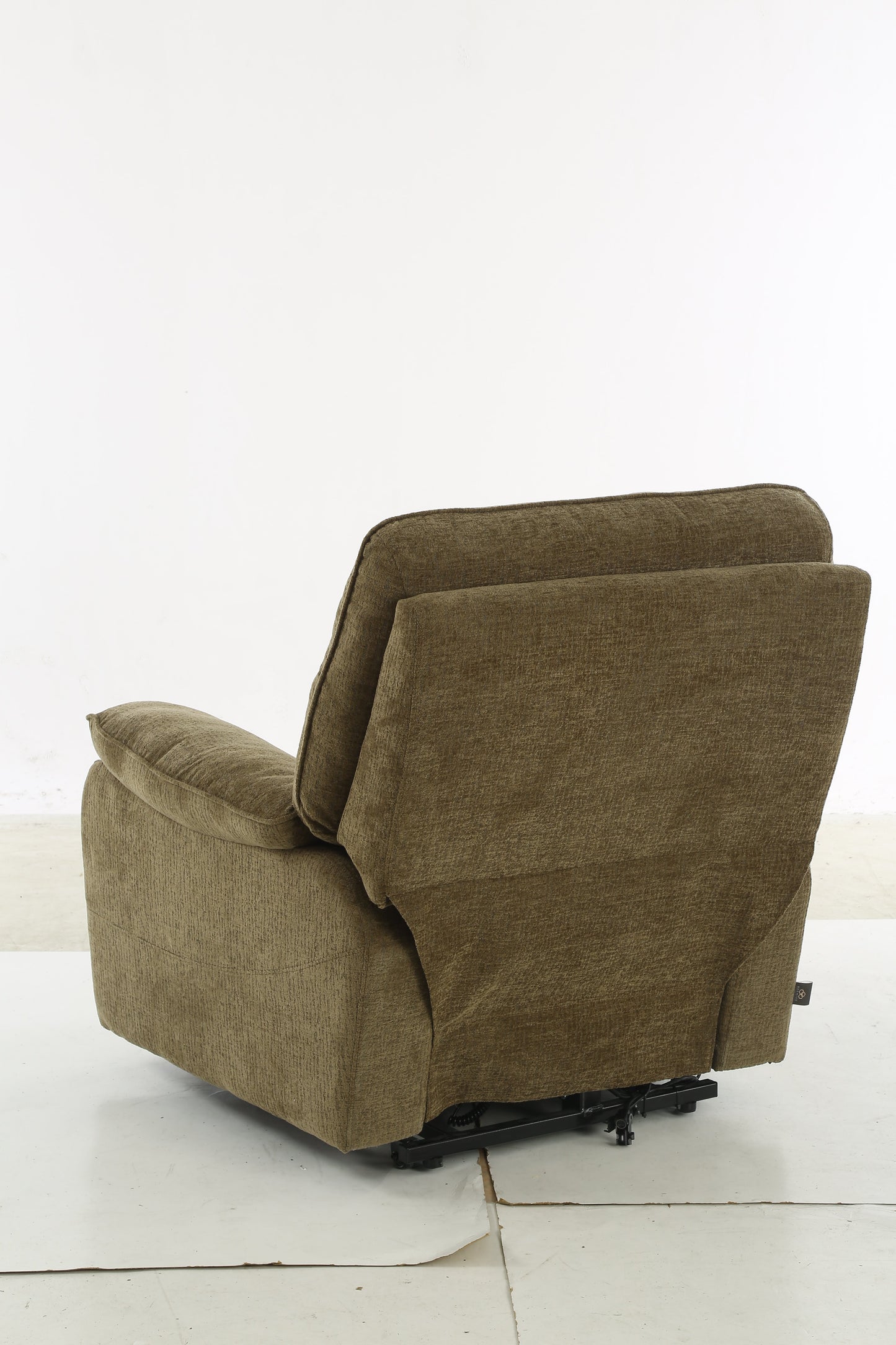 Cornwall Rise and Recline Massage Chair Brown