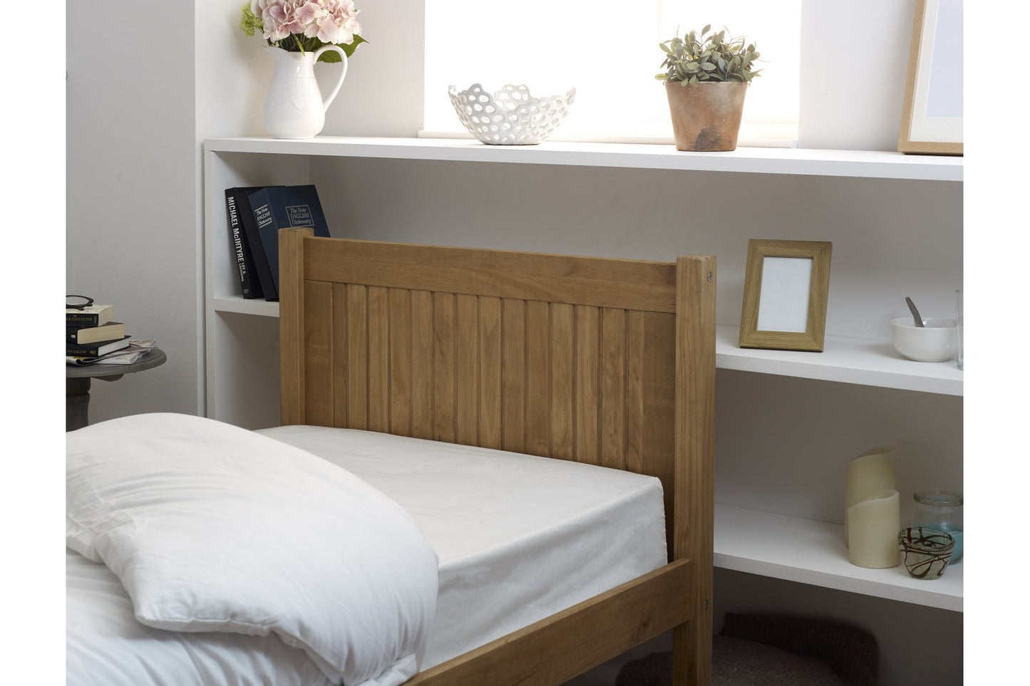 Capricorn Bed Frame Single Pine