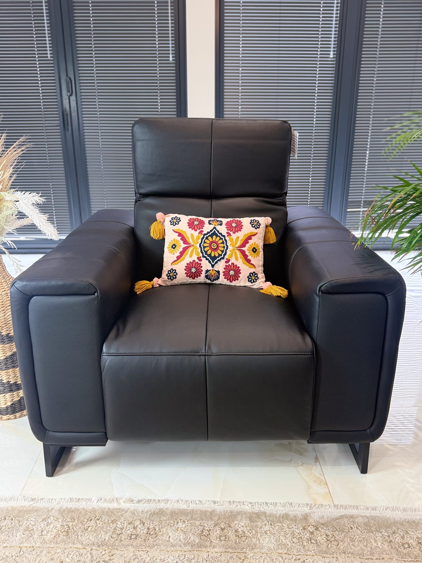 Richmond Electric Recliner Sofa Black Armchair